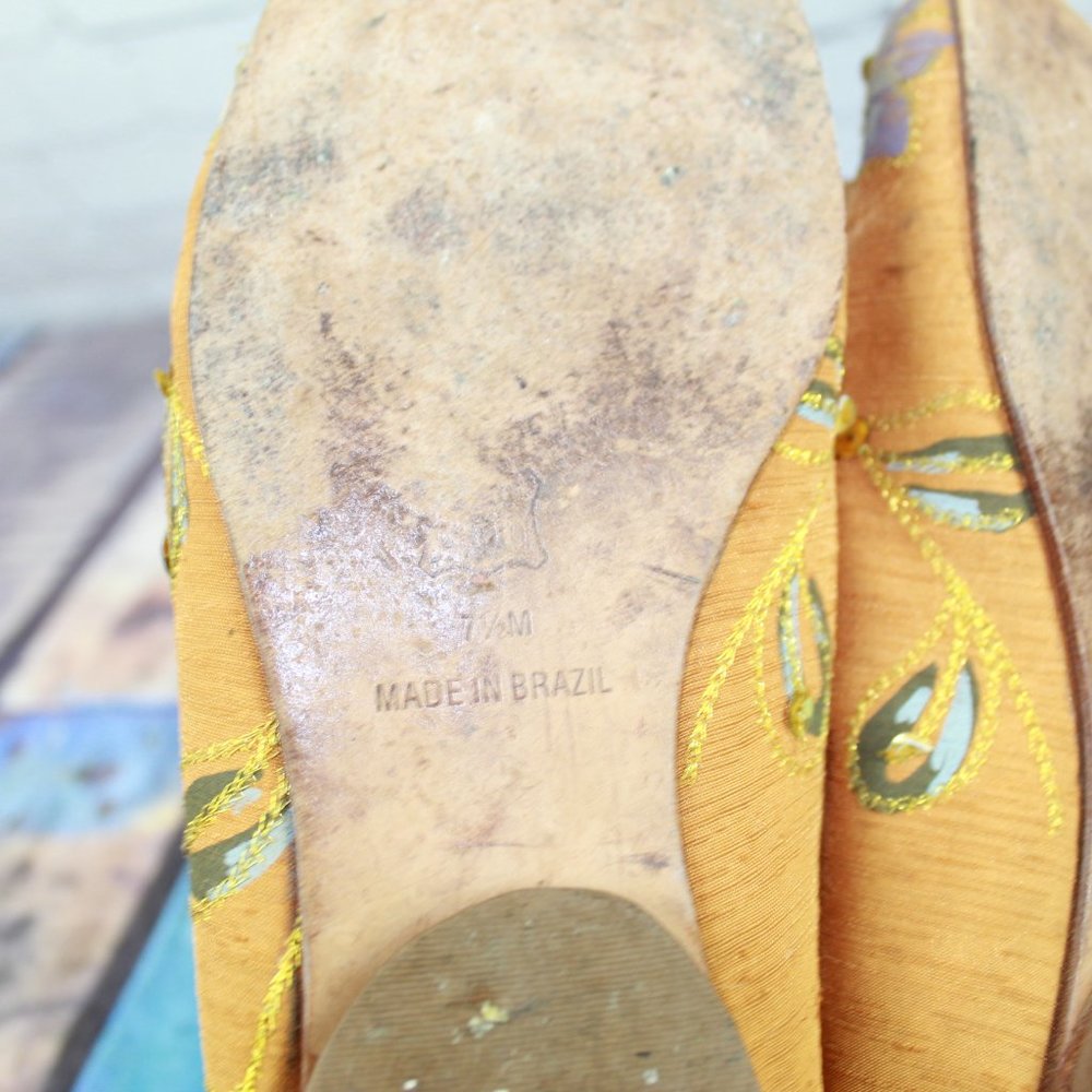 Naked Feet Mustard Yellow Stitched Canvas Flat Slip On Shoes Size 7.5 M - Picture 8 of 9